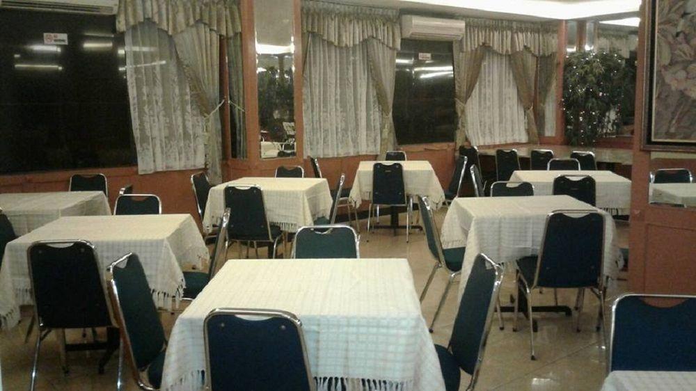 Plaza Hotel Harco Mangga Dua Jakarta Luaran gambar