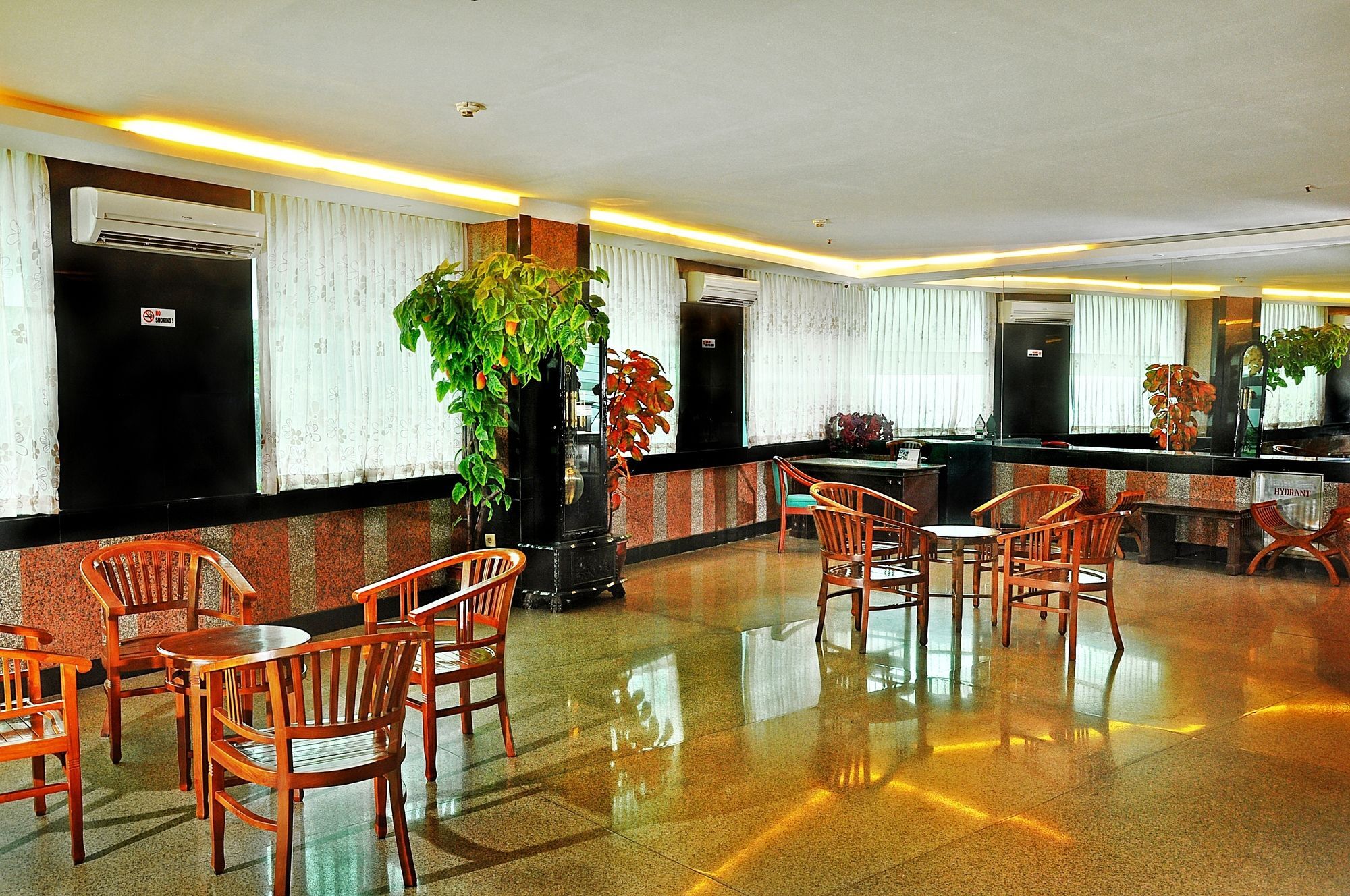 Plaza Hotel Harco Mangga Dua Jakarta Luaran gambar
